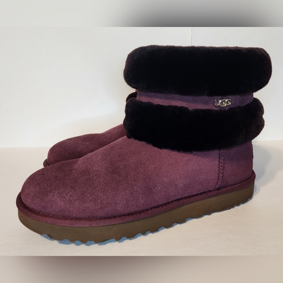 Ugg Limited Edition Fluff Mini Belted Boots Size 9 No Box - Picture 1 of 13